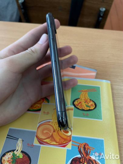iPhone X, 256 ГБ