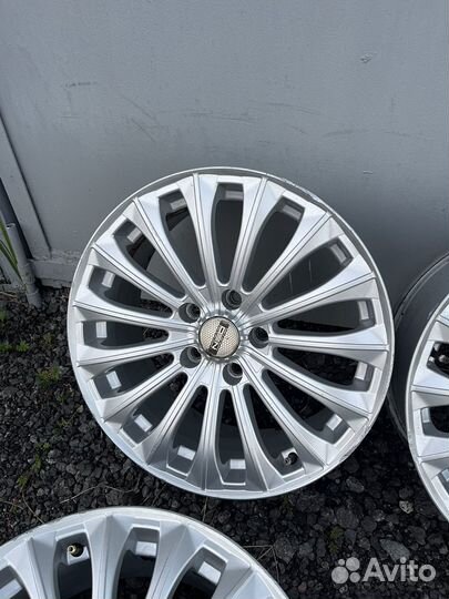 Диски R17 5x114.3 Neo