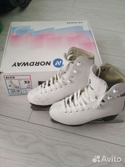 Коньки фигурные 32 размера