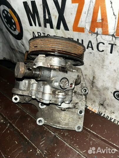 Насос гидроусилителя Hyundai Starex 2.5 D4CB 2005