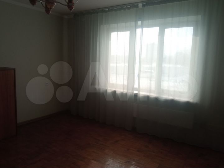 2-к. квартира, 54 м², 1/10 эт.