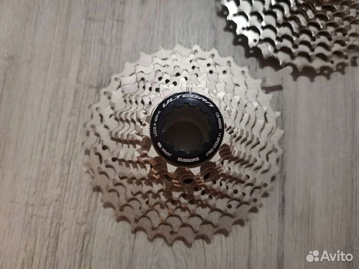 Кассета Shimano Ultegra CS-R8000 11-32T 11-25T