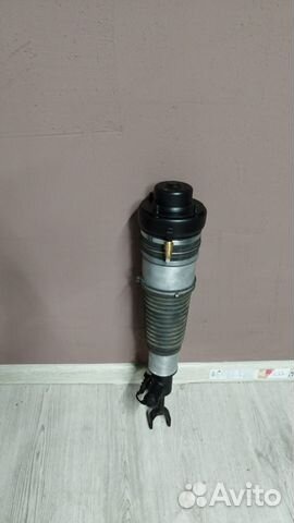 Передняя левая пневмостойка Audi A6 C6