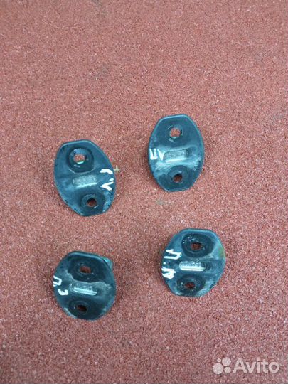 Ответная часть замков двери Skoda Rapid 1 седан