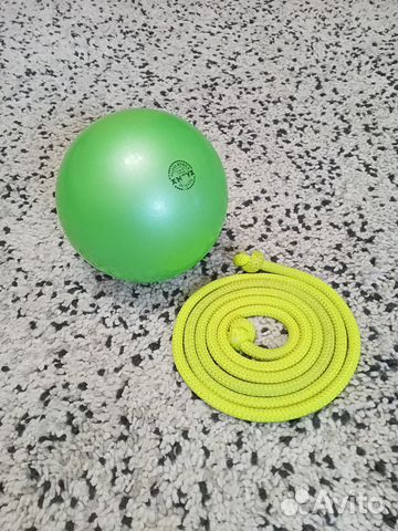 Мяч 16-17, скакалка для художественной гимнастики