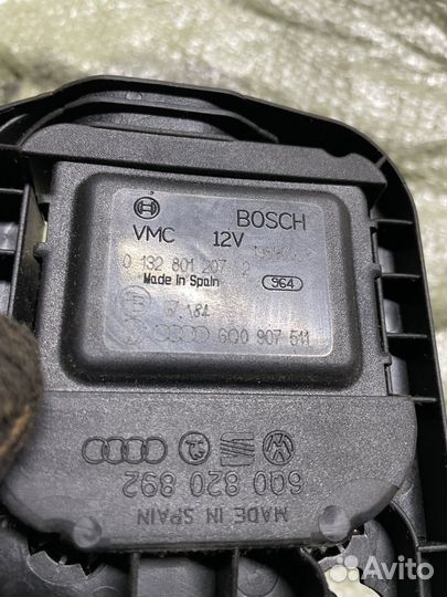 Моторчик заслонки печки Skoda Fabia 2001г