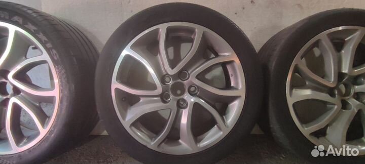 R18 Maxxis Victra Sport VS5 235/45, PCD 5x108 DIA 56.1