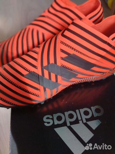 Сороконожки Adidas nemeziz