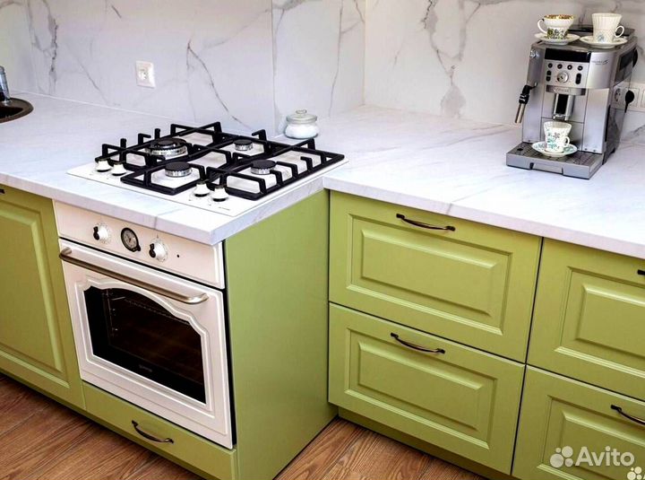 Кухонные гарнитуры современные