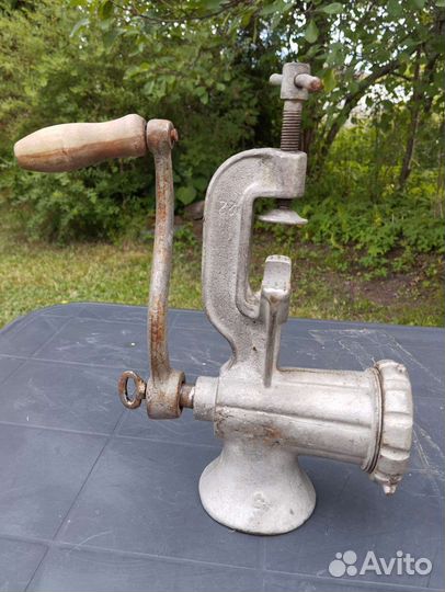 Мясорубка ручная СССР чугунная