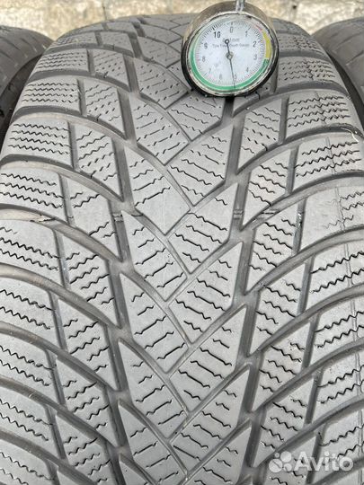 Bridgestone Blizzak LM-001 235/55 R18