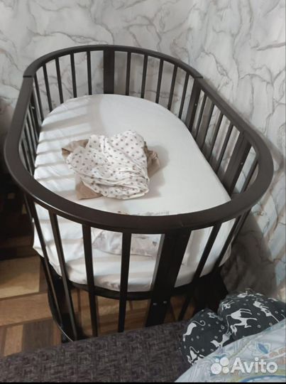 Детская кроватка трансформер овальная