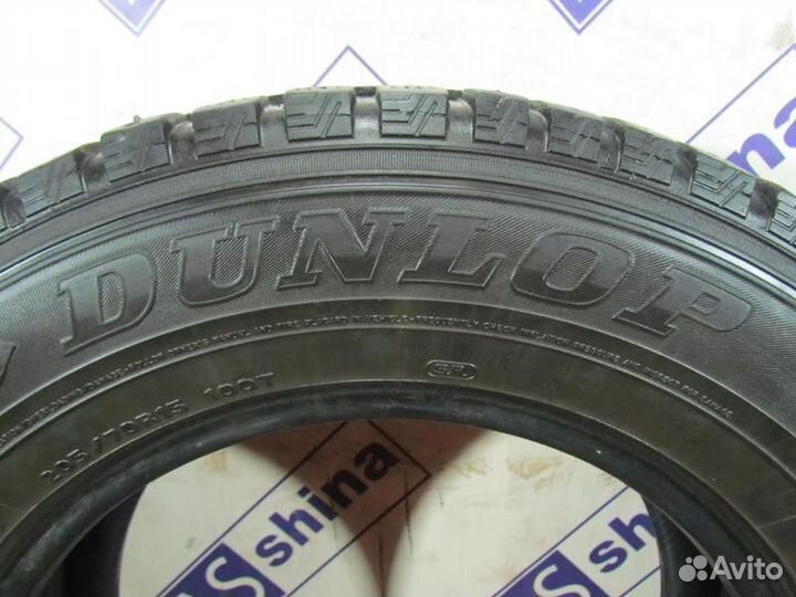 Dunlop SP Winter Ice 01 205/70 R15 89H