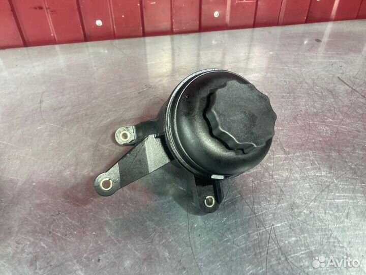 Бачок гидроусилителя Mercedes C-Class W203 OM611