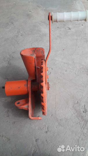 Зерно дробилка