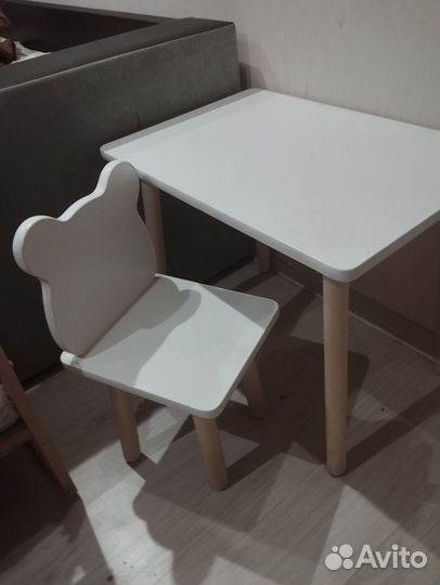 Детский стол и стул