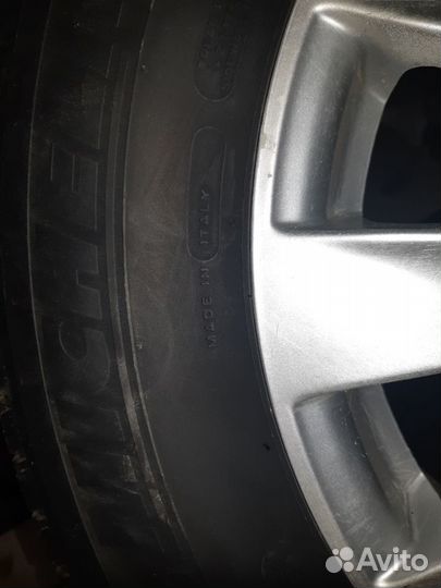 Michelin Latitude Tour HP 215/65 R16