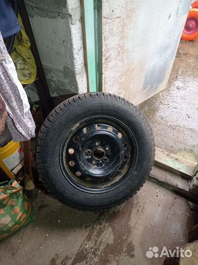 Зимняя резина r16 215/65 r16 Рено дастер 4шт