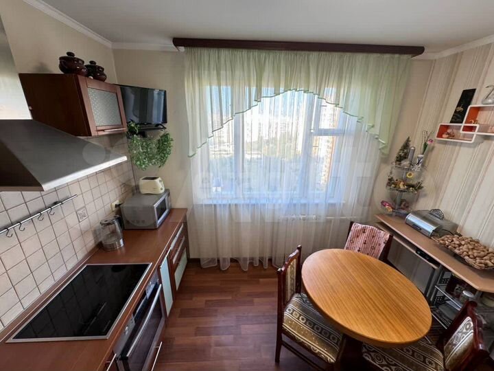 3-к. квартира, 71,7 м², 14/17 эт.