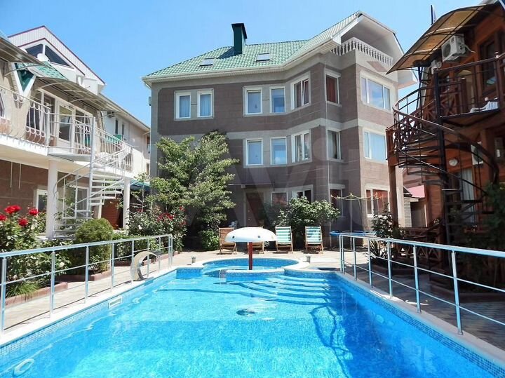 Комната 35 м² в 2-к., 1/5 эт.