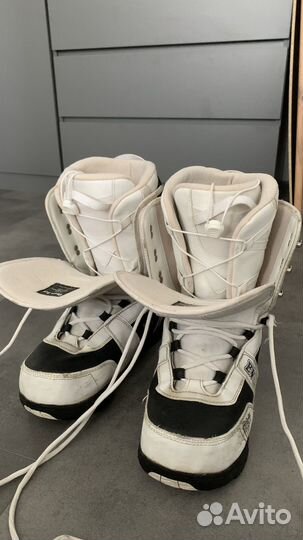 Сноуборд с ботинками 155