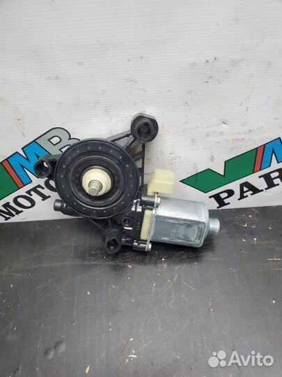 Мотор стеклоподъемника передний правый Audi A4 S4