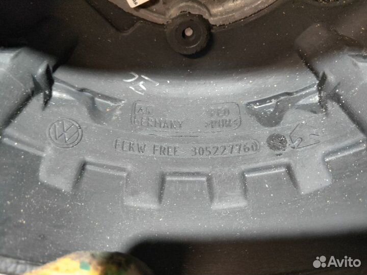 Руль Volkswagen Passat B6 1.9 BXE 2006