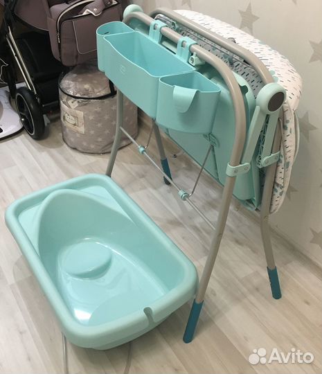 Пеленальный столик Chicco с ванночкой