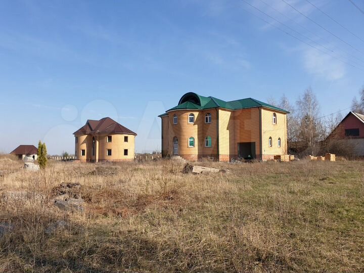 Дом 217 м² на участке 10 сот.