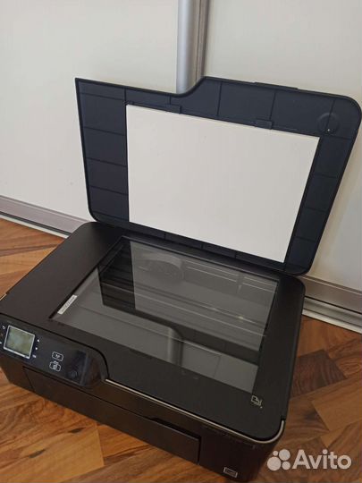 Мфу струйное HP Deskjet Ink Advantage 3525 сканер