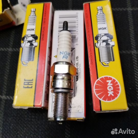 Свечи NGK 6263 CR9E