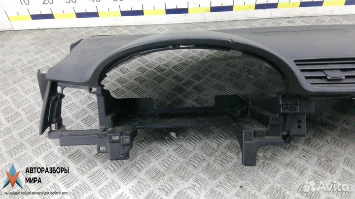 Панель передняя салона (торпедо) Suzuki Kizashi