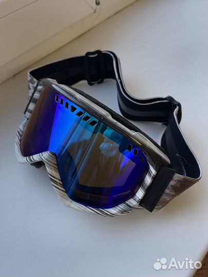 Горнолыжные очки smith