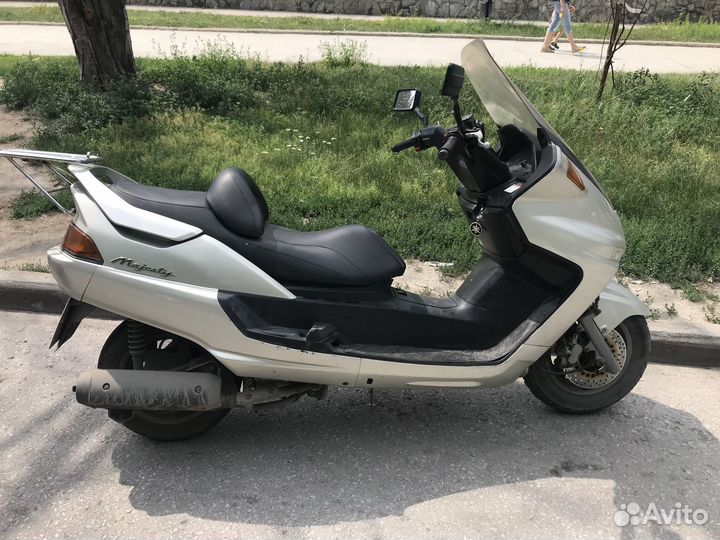 Yamaha majesty 250