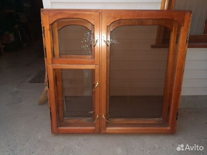 Оконный блок деревянный