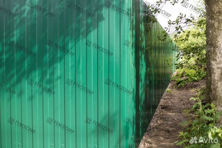 Забор из профлиста на участок 1.8 м. 0.45 мм. C8