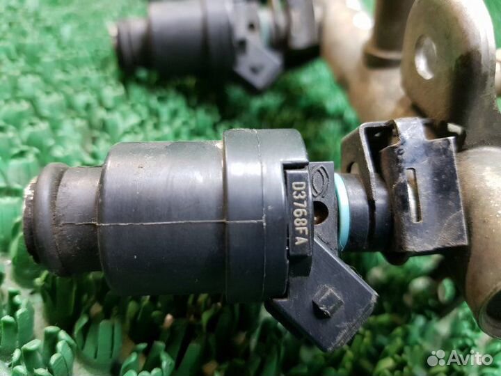 Топливная рампа с форсунками Bmw Bmw 3 E46 M43