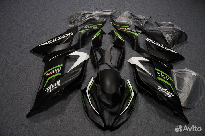 Комплект пластика на Kawasaki ZX-6R 2013-2018