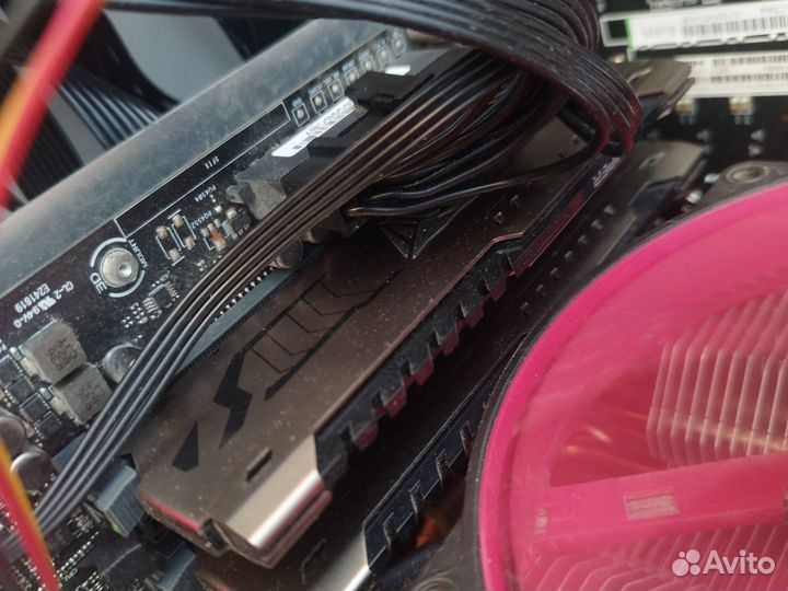 Crosshire VI Hero, R5 3700 Pro, Viper32 kit, nvme