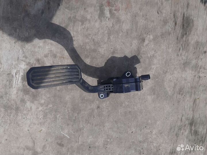 Педаль газа Toyota Camry xv40