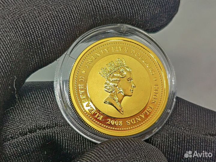Монета золотая 999 Острова Кука 25 долларов 2008