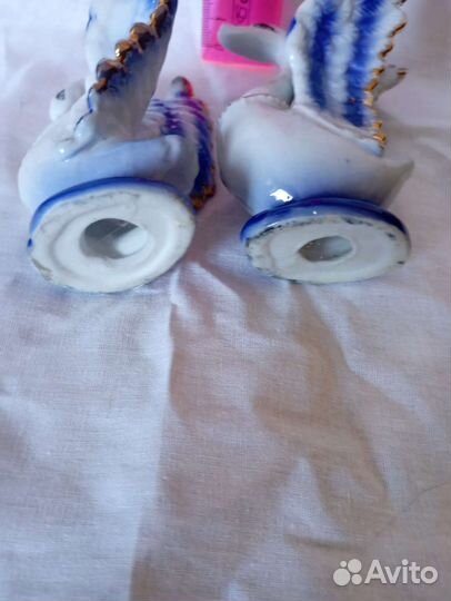 Статуэтка лебедь