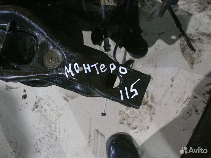 Подрамник задний Mitsubishi Montero 3 2001 г 3 л