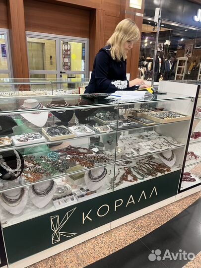 Продам остров в ТЦ щука метро 1 минута