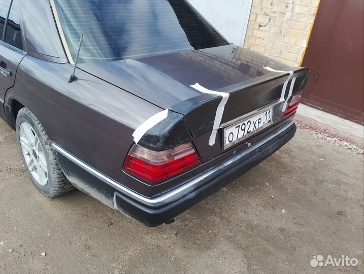 Продам Duck Tail AMG w124