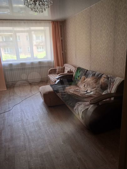 2-к. квартира, 55 м², 1/5 эт.