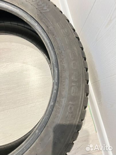 Nokian Tyres Hakkapeliitta 8 SUV 235/50 R19 103T