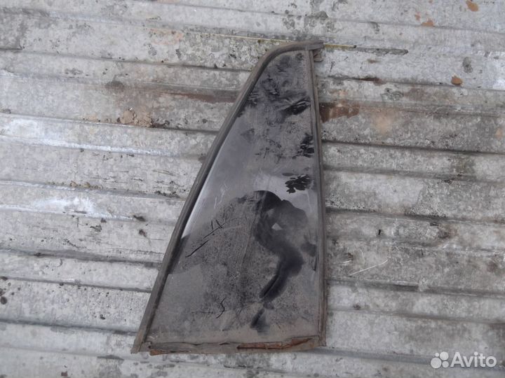 Форточка двери задней правой Volkswagen Pointer