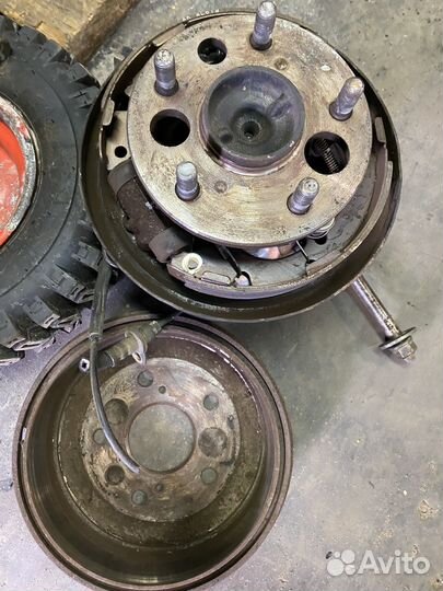 Ступицы в сборе задние toyota camry sv40