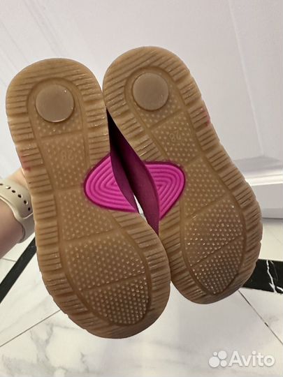 Кроссовки для девочки